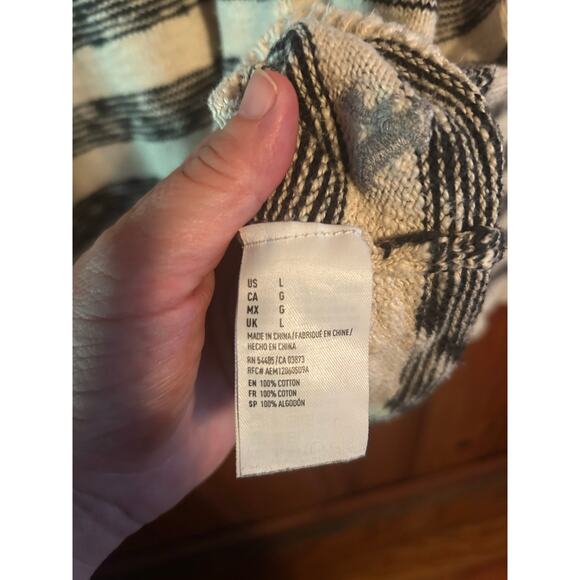 American Eagle Outfitters men’s striped crewneck sweater size large - Picture 5 of 5